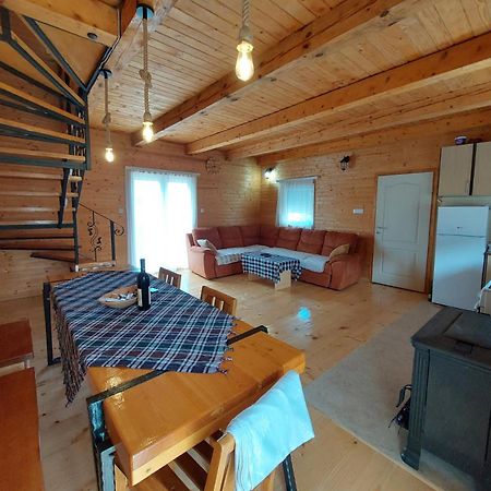 Mountain Peace Cottage 자블야크 외부 사진